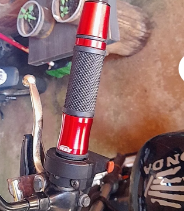 MANOPLA RIZOMA PESO LONGO (1 PAR) PRETO COM VERMELHO