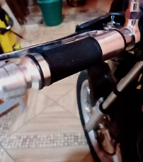 MANOPLA PESO LONGO (1 PAR) PRETO COM PRATA