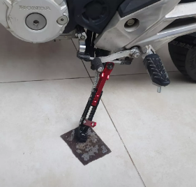 DESCANSO ALUMINIO ESPORTIVO VERMELHO