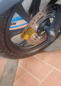 TRAVA DISCO ALUMÍNIO (UND) DOURADO