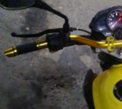 MANOPLA ALUMÍNIO BATOM PESO LONGO (1 PAR) DOURADO