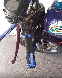 MANOPLA ESCAMA (1 PAR) AZUL