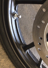 VALVULA PARA PNEU DE BORRACHA METAL CROMADO (1 PAR)