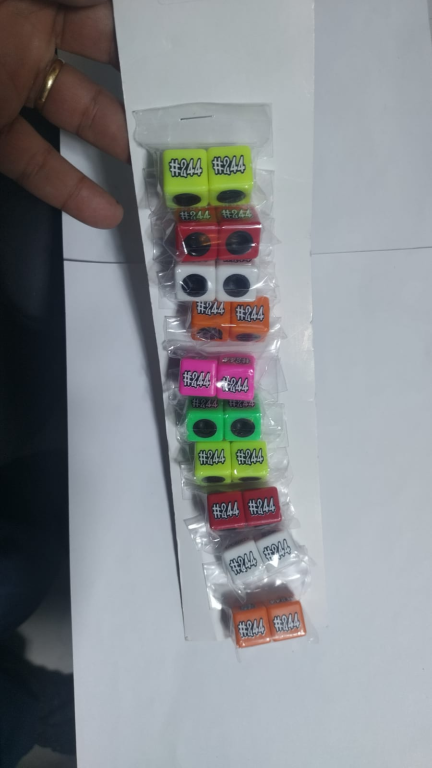 TAMPA VALVULA DADO #244 (10 PARES)